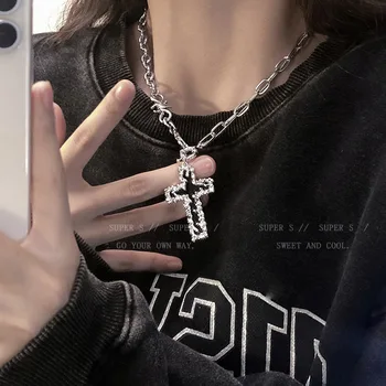 Новое японское и корейское винтажное ожерелье с подвеской в виде креста для женщин в стиле хип-хоп, Милые, крутые, маленькие дизайнерские аксессуары